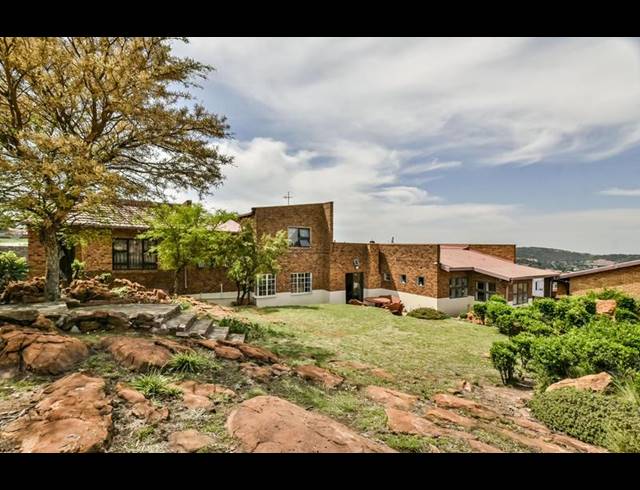 4 BEDROOM HOUSE FOR SALE IN WINCHESTER HILLS